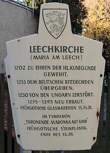 Tafel mit Daten der Kirche\Foto: © Werner Gobiet, 02.11.2015