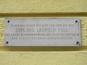 Gedenktafel am Wohnhaus Gedenktafel am Wohnhaus