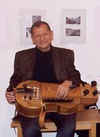 Drehleier-Pionier Eberhard Kummer Drehleier-Pionier Eberhard Kummer