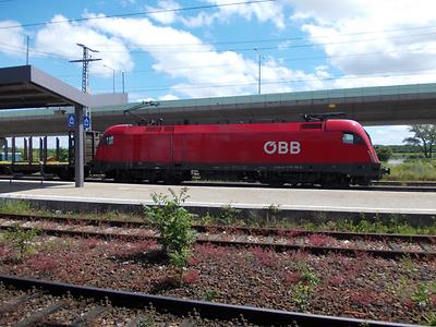 E-Lok ÖBB 1116 105-8 Taurus E-Lok ÖBB 1116 105-8 Taurus