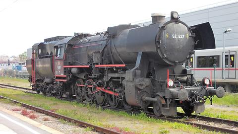 Dampflok 52.1227 Bhf. Heiligenstadt (28. April 2016) Dampflok 52.1227 Bhf. Heiligenstadt (28. April 2016)