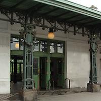 Foto: Doris Wolf, 2010; U-Bahn-Station Friedensbrücke Foto: Doris Wolf, 2010; U-Bahn-Station Friedensbrücke