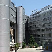 Foto: Doris Wolf, 2010; Skyline Spittelau, Heiligenstädter Straße 31 Foto: Doris Wolf, 2010; Skyline Spittelau, Heiligenstädter Straße 31