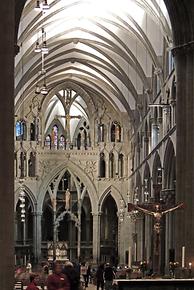 Kirchenschiff Richtung Chor gesehen Kirchenschiff Richtung Chor gesehen