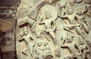 Gods shown in knee-flight Gods shown in knee-flight