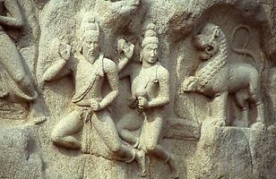 Gods shown in knee-flight Gods shown in knee-flight