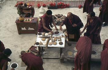 Sang puja Vorbereitungen Sang puja Vorbereitungen