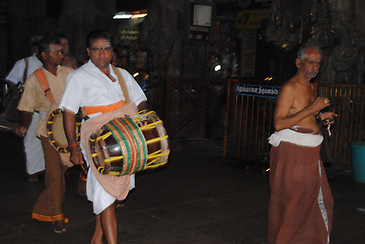 Drumbeat and the loud sound of oboes (shennai) precede the procession Drumbeat and the loud sound of oboes (shennai) precede the procession