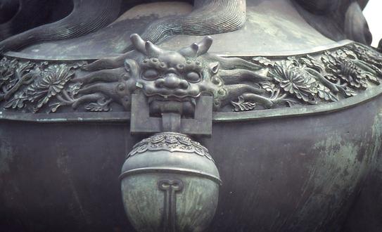 Bell and mask of a Qilin against harmful ghosts Bell and mask of a Qilin against harmful ghosts