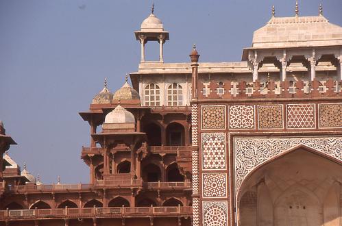 Tomb building Tomb building