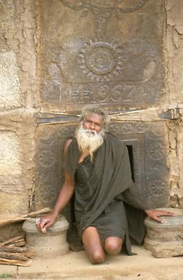 The „milkpriest“ Narikeyen The „milkpriest“ Narikeyen