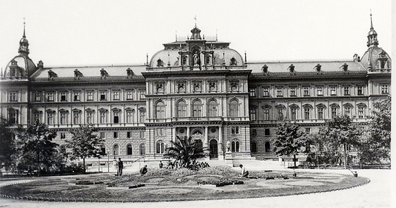 Der Justizpalast Der Justizpalast