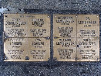 Plaketten Lange Gasse Photo: Peter Diem Plaketten Lange Gasse Photo: Peter Diem