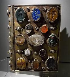 Bibeleinband mit Gemmen, Oberitalien (1280) Bibeleinband mit Gemmen, Oberitalien (1280)