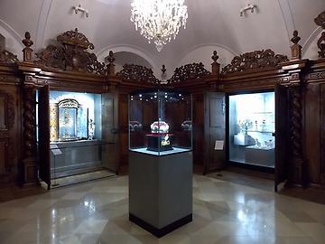 Schauraumschränke, Nussholz (1678) Schauraumschränke, Nussholz (1678)